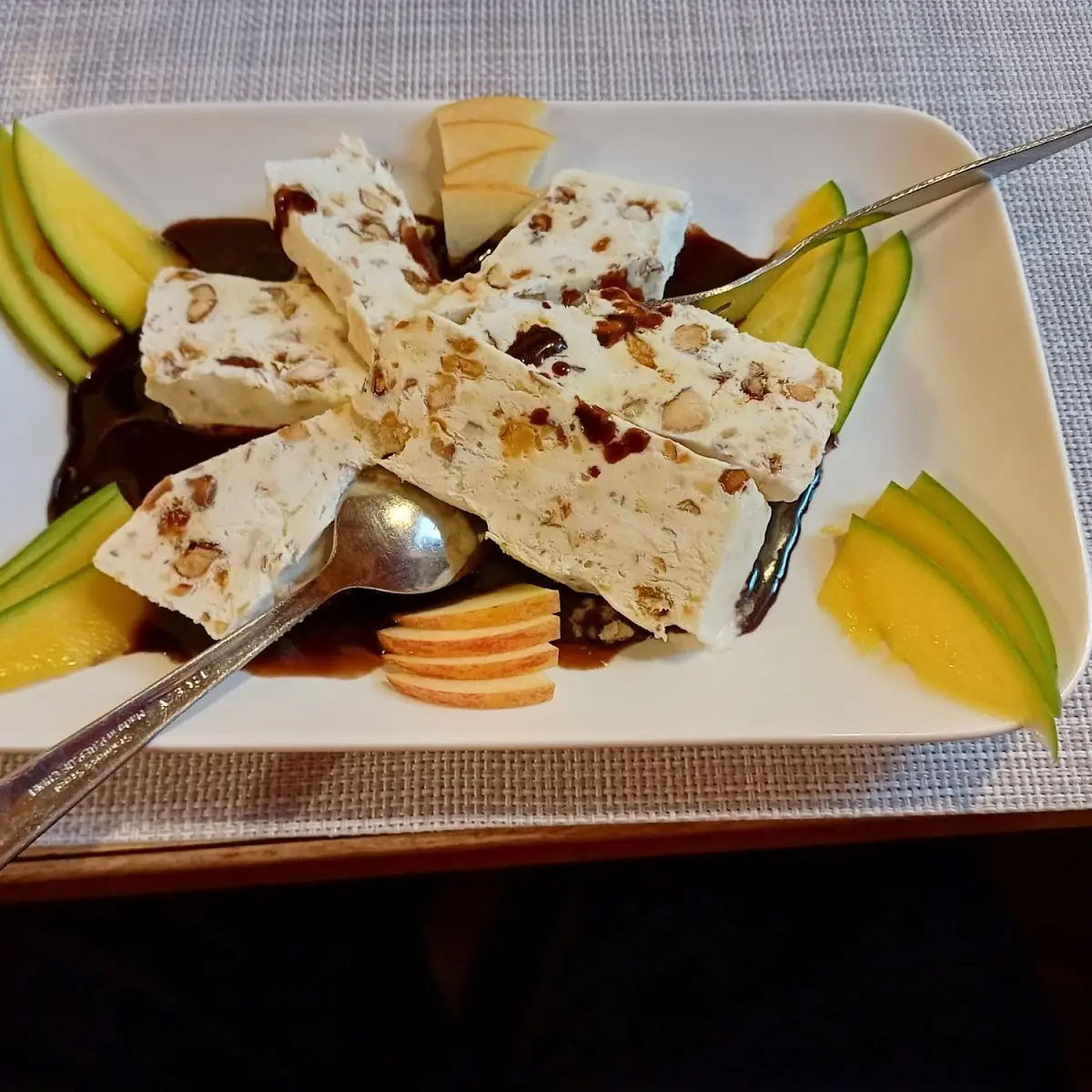 Torone Eis