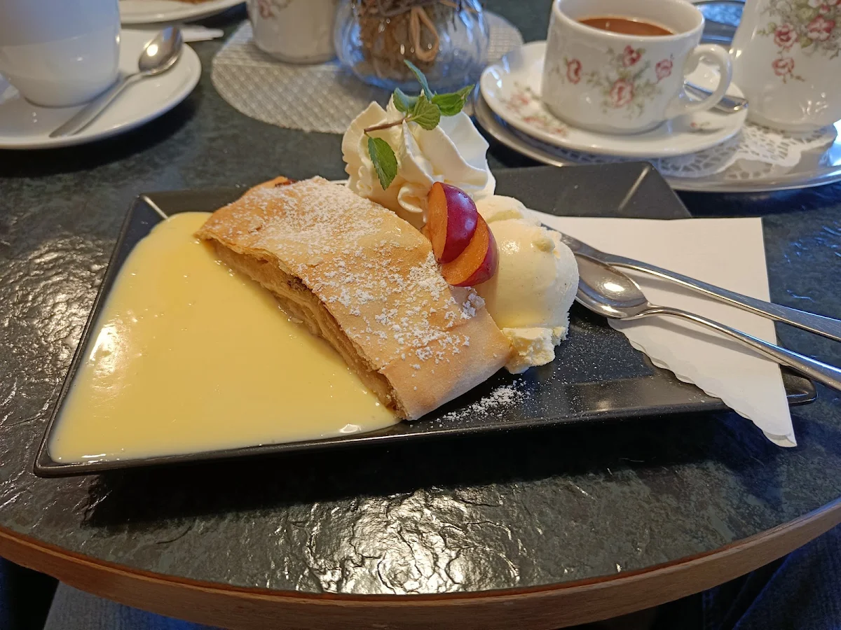 Apfelstrudel Volles Programm