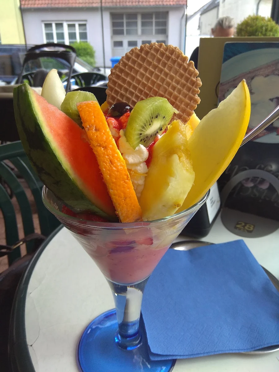 Fruchtbecher, Guzzo Gelato & Caffè