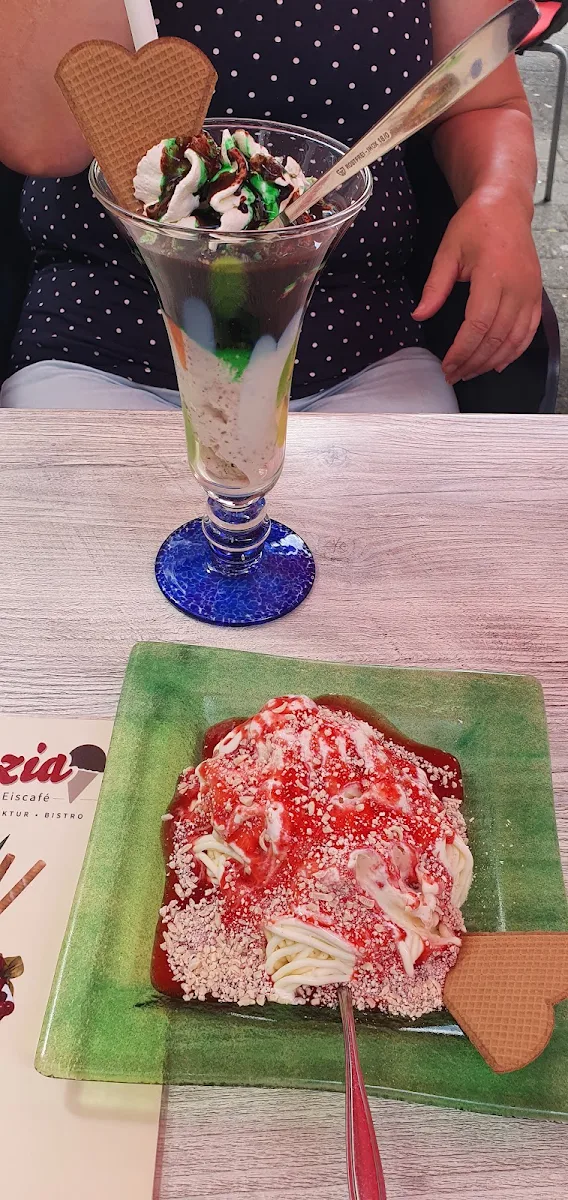 Spaghetti Eis