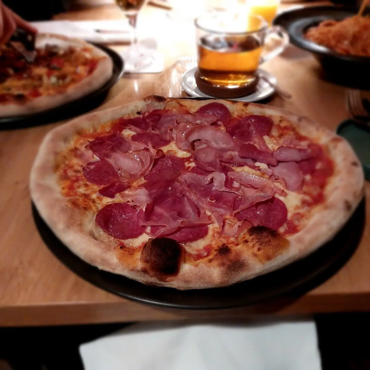 Pizza Salami Prosuto, mulino mio - Restaurant Mühlenkeller