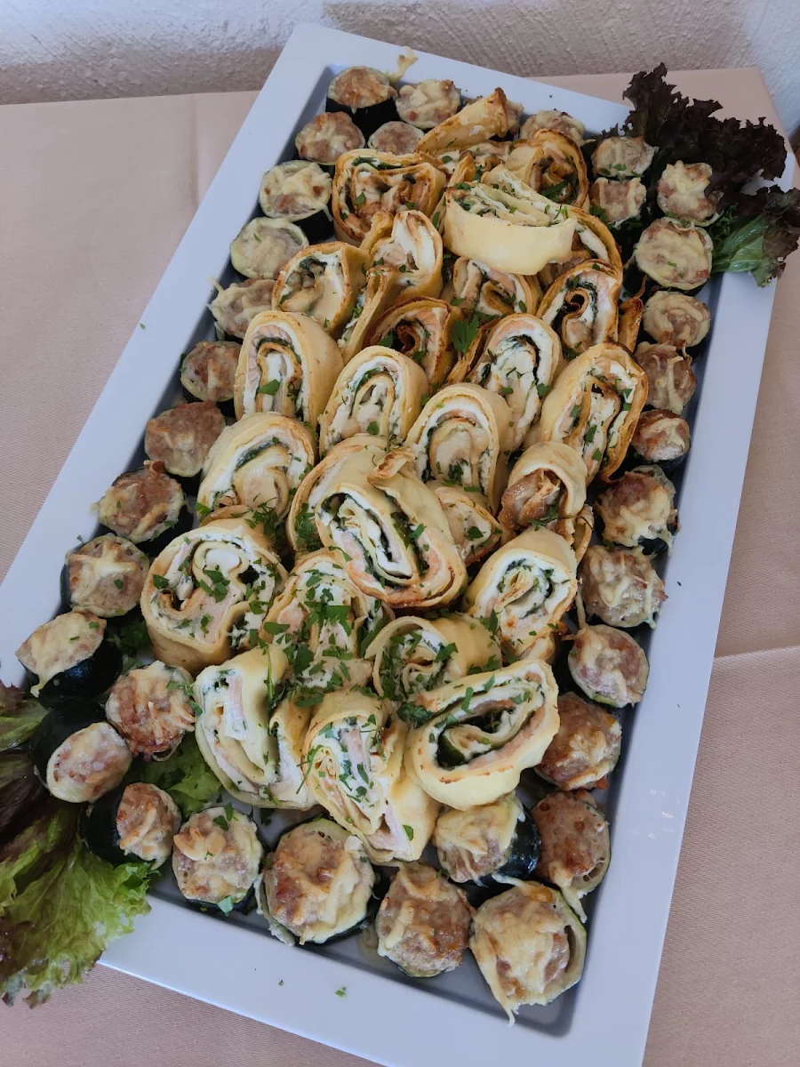 Lachsröllchen