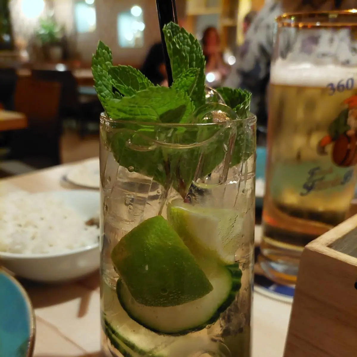Moschee Mule, HAY26 - Asiatische Küche Sushi Grill & Bar