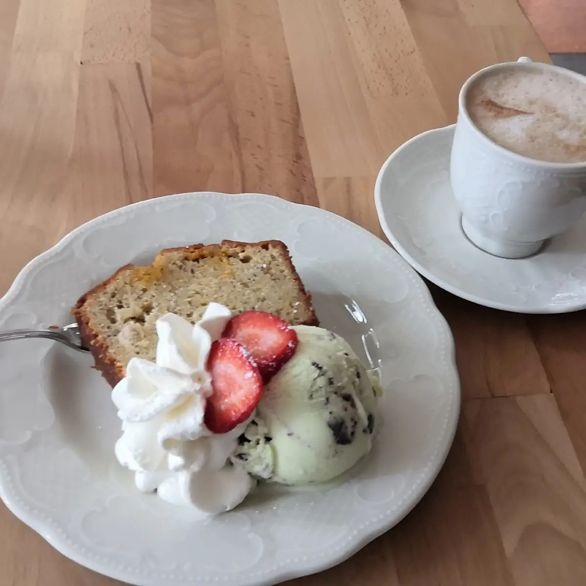 Mandelkuchen Mit Eis
