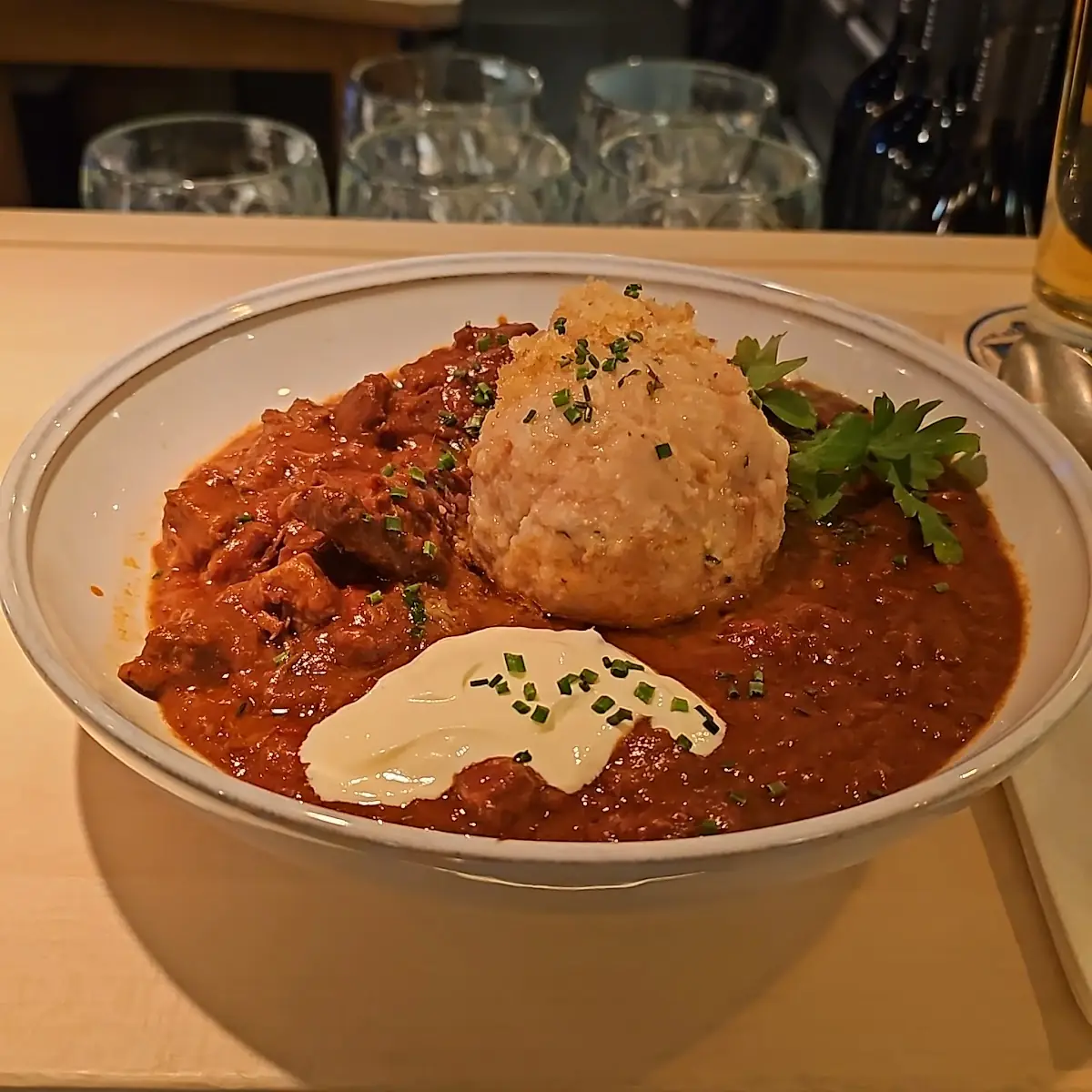 Gulasch Mit Knödel