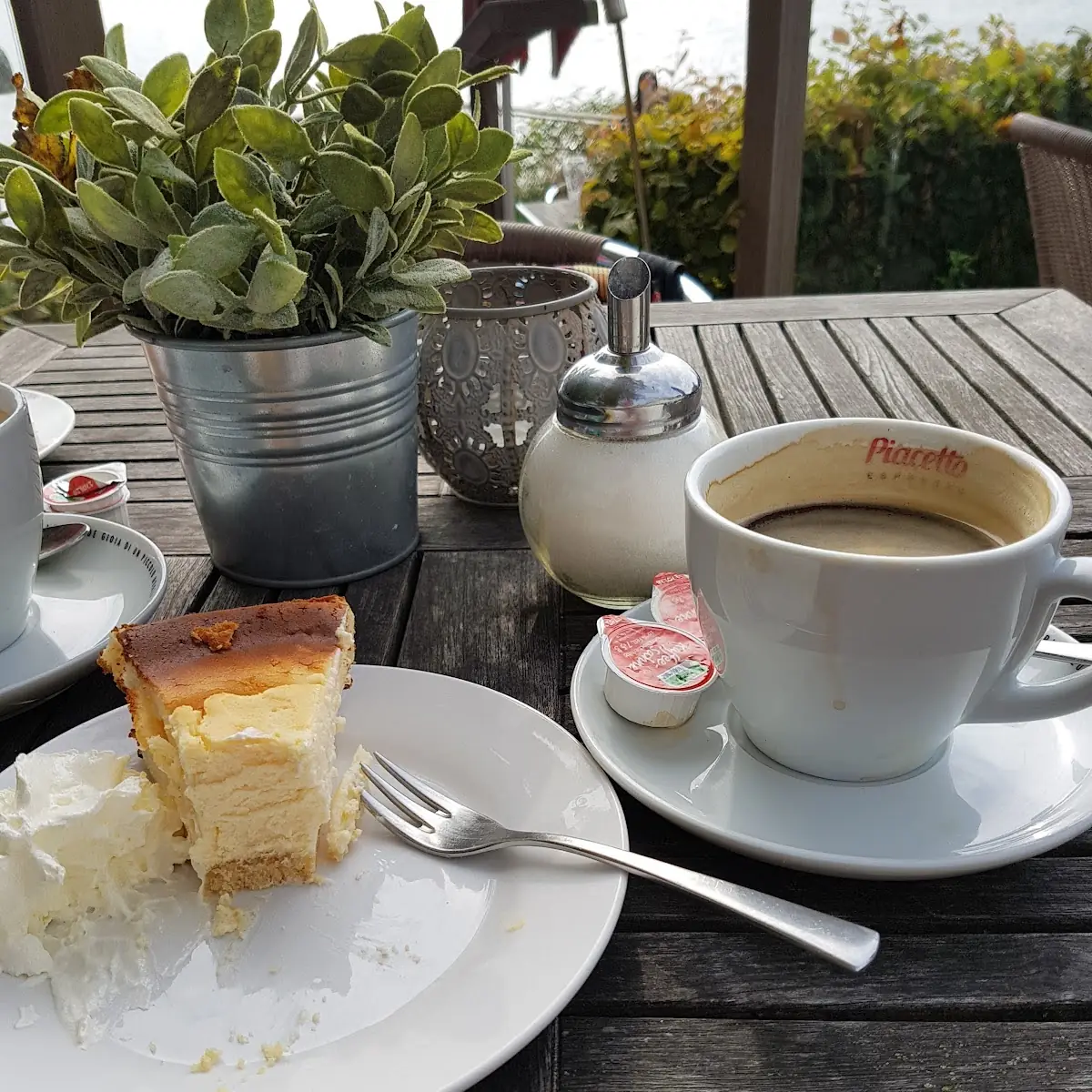 Käsekuchen, Restaurant Am Wasser