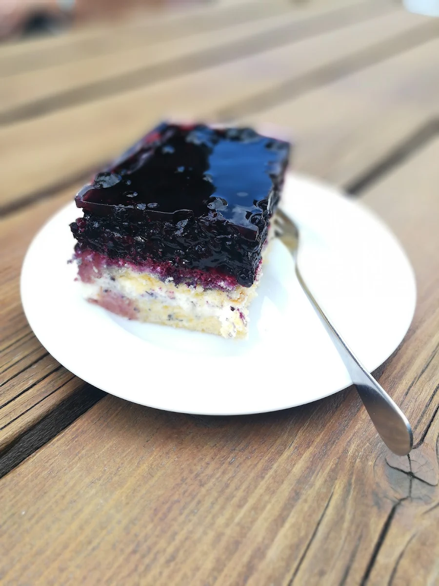 Brombeereschnitte