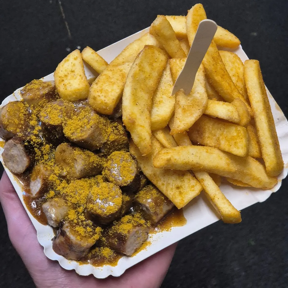 Currywurst Mit Brötchen
