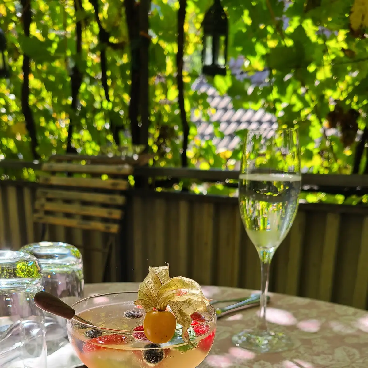 Sommerbowle, Gasthaus zum Kaiserstuhl - Lothar Koch