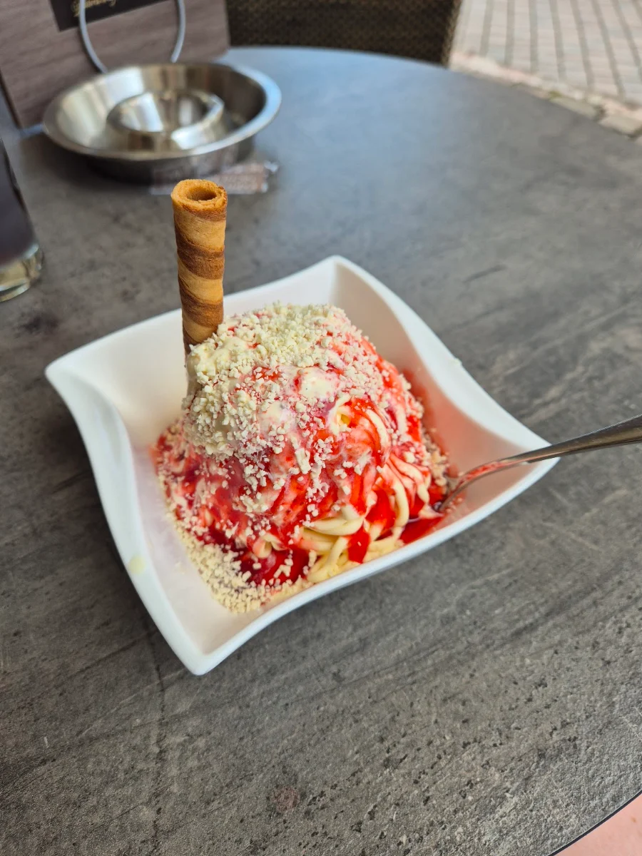 Spaghetti Eis