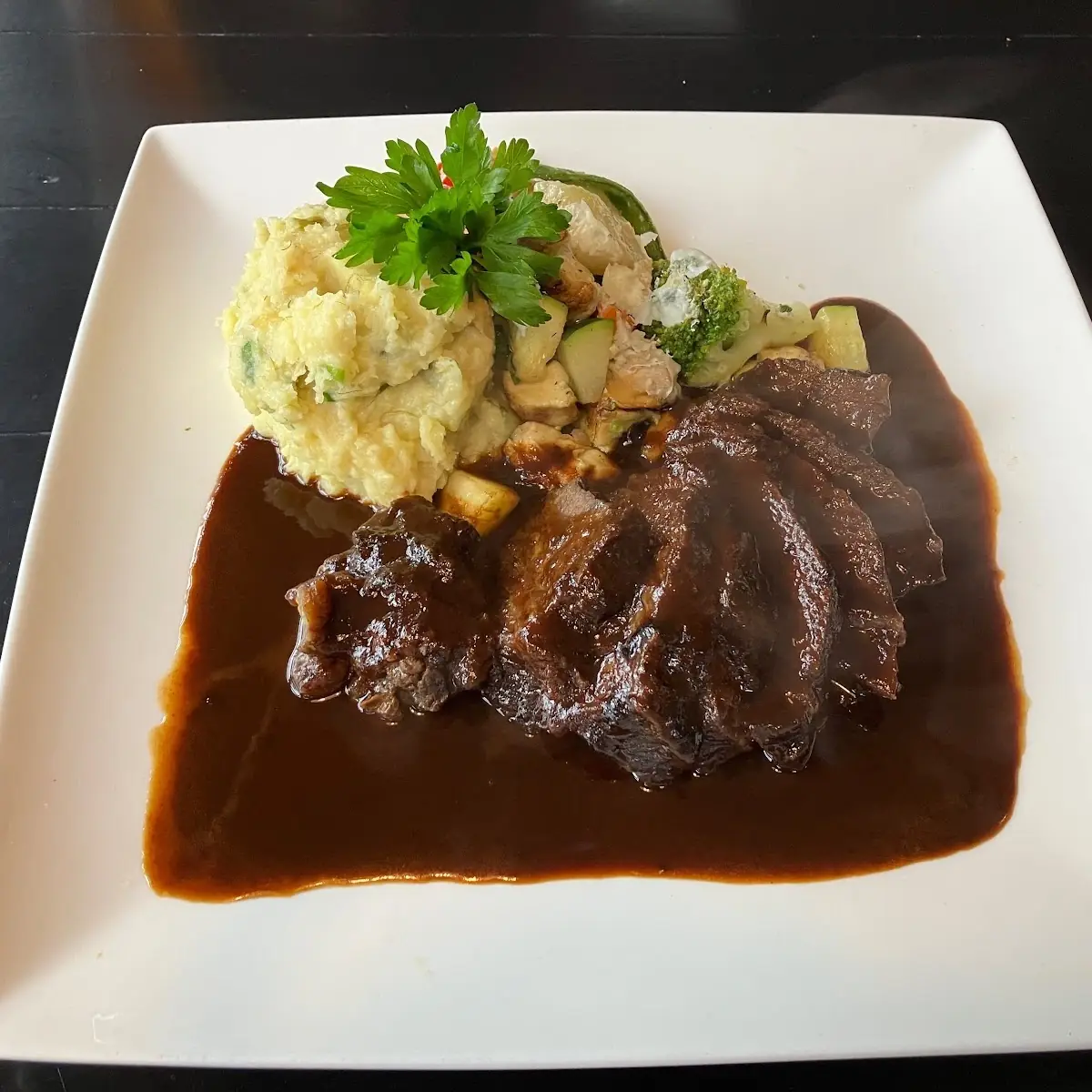 Highlights, Sicker's Restaurant & Feinkost