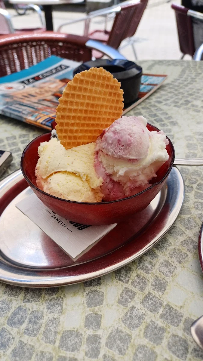 Gemischtes Eis