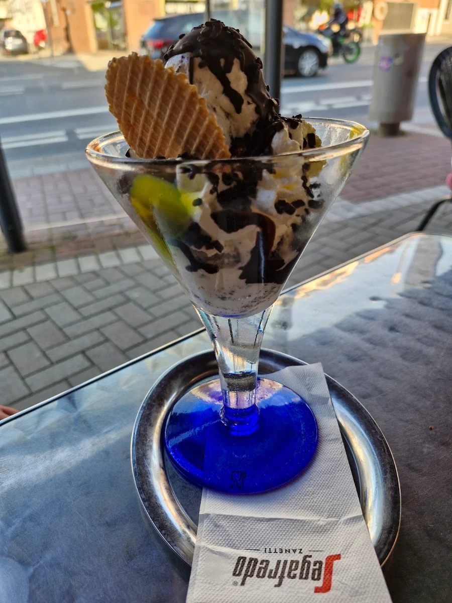 Stracciatella Becher
