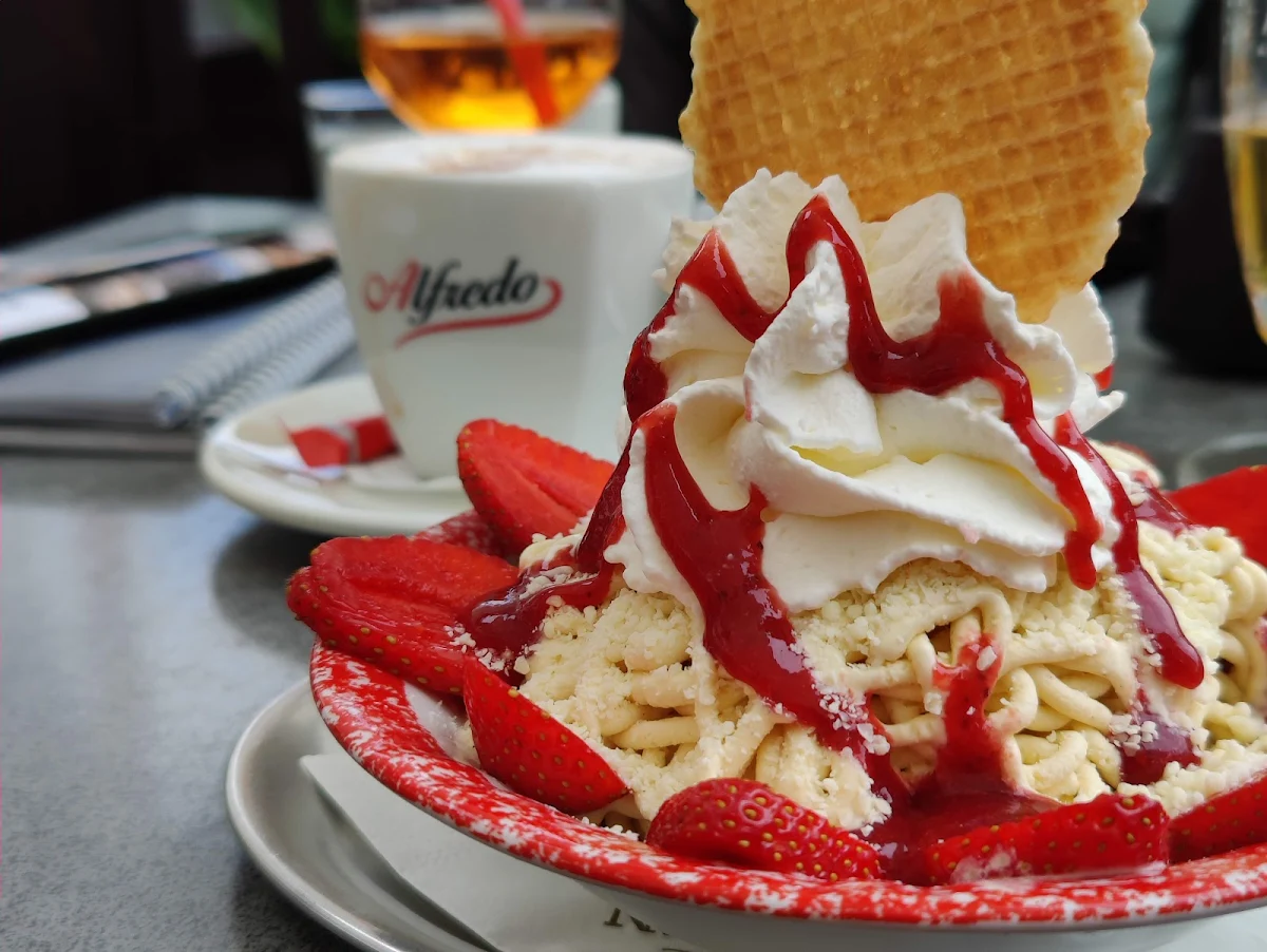 Spaghetti Eis