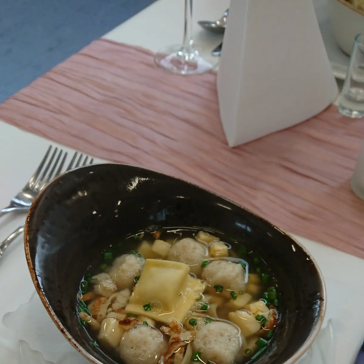 Hochzeitsuppe, Löwenstuben