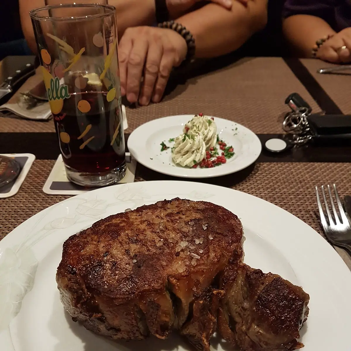 Lecker Steak, Löwenstuben