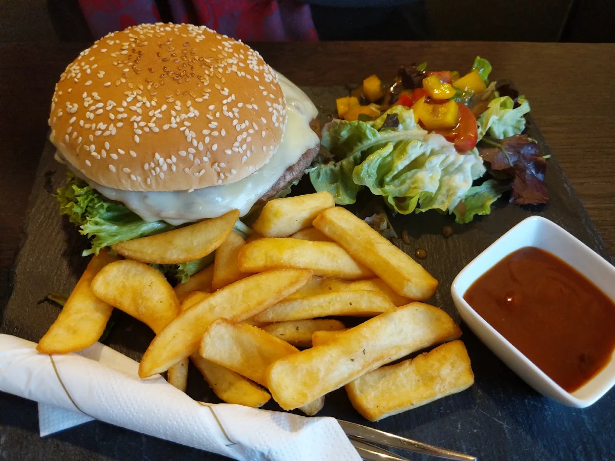 Cheeseburger Menü