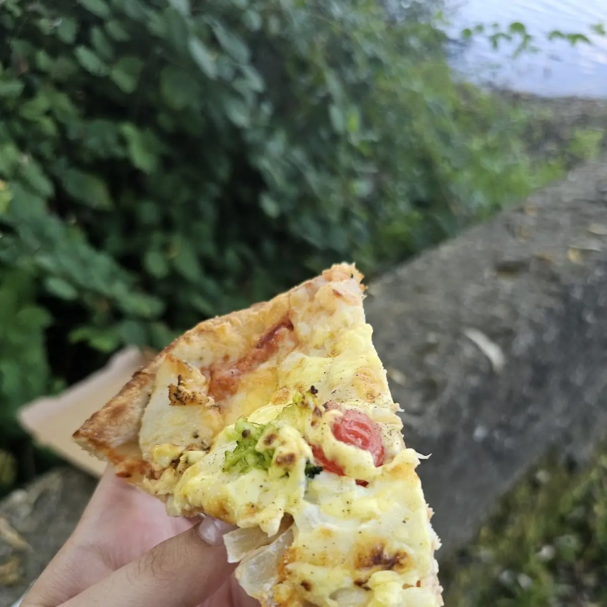 Highlights, Syros Pizzeria