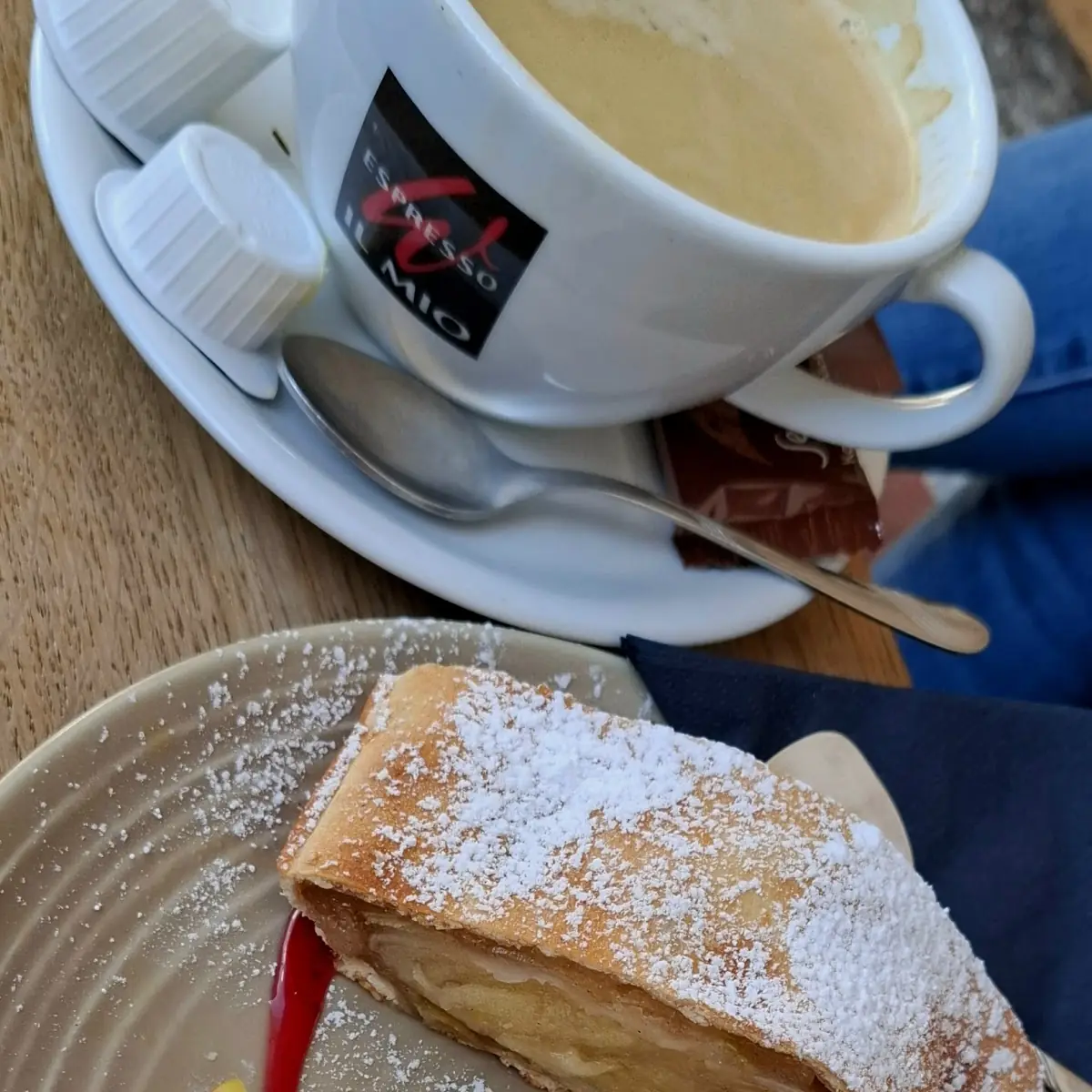 Apfelstrudel