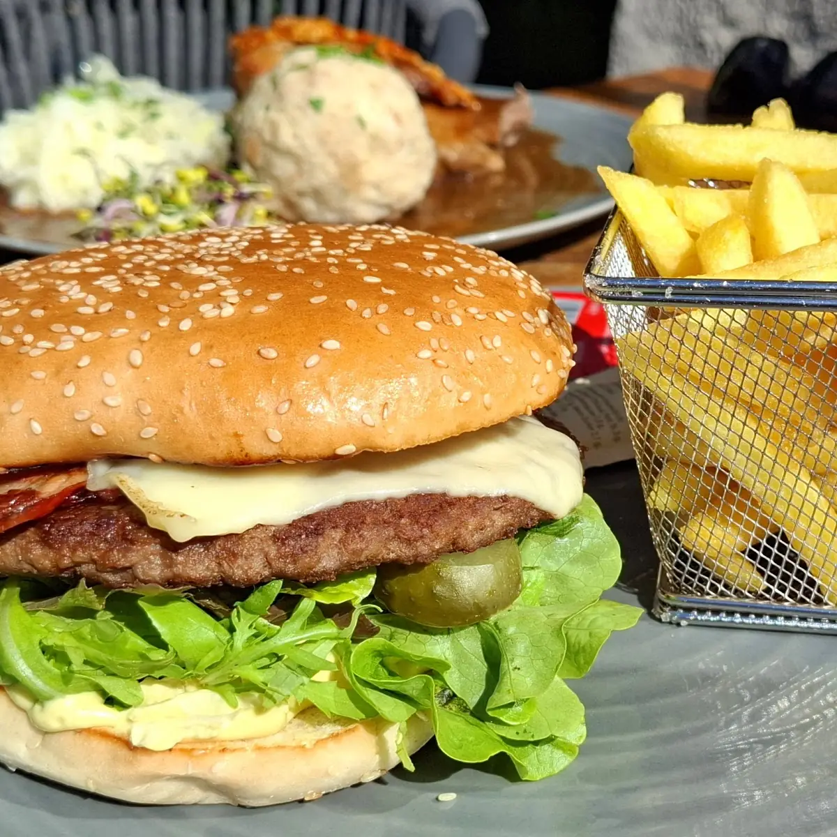 Giant Burger