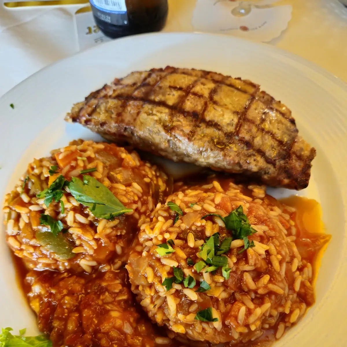 Gefülltes Hacksteak