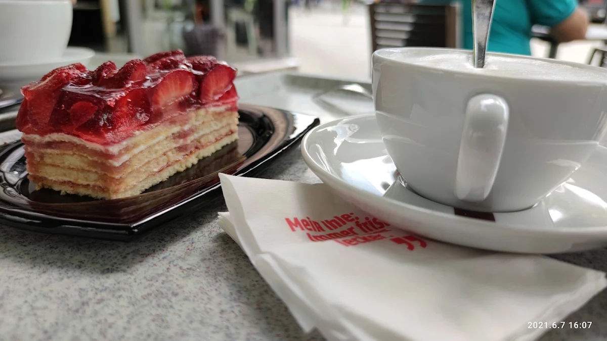 Erdbeerschnitte