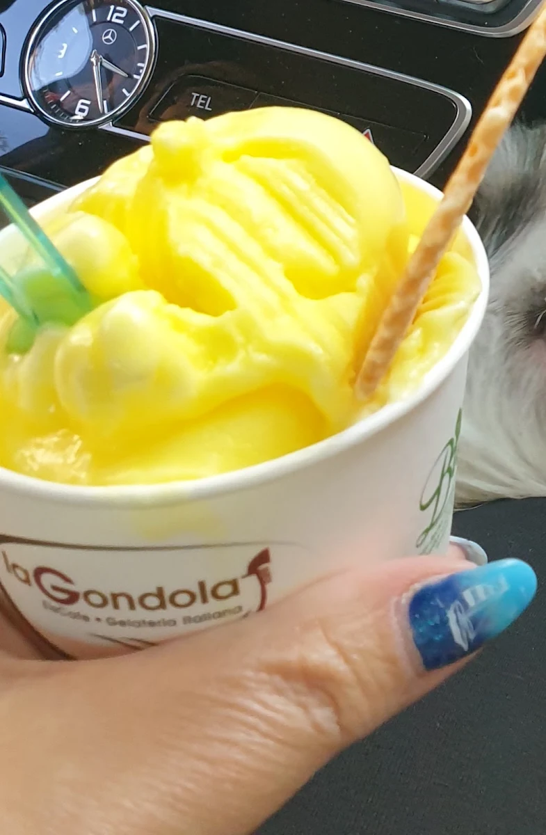 Limoncello Eis
