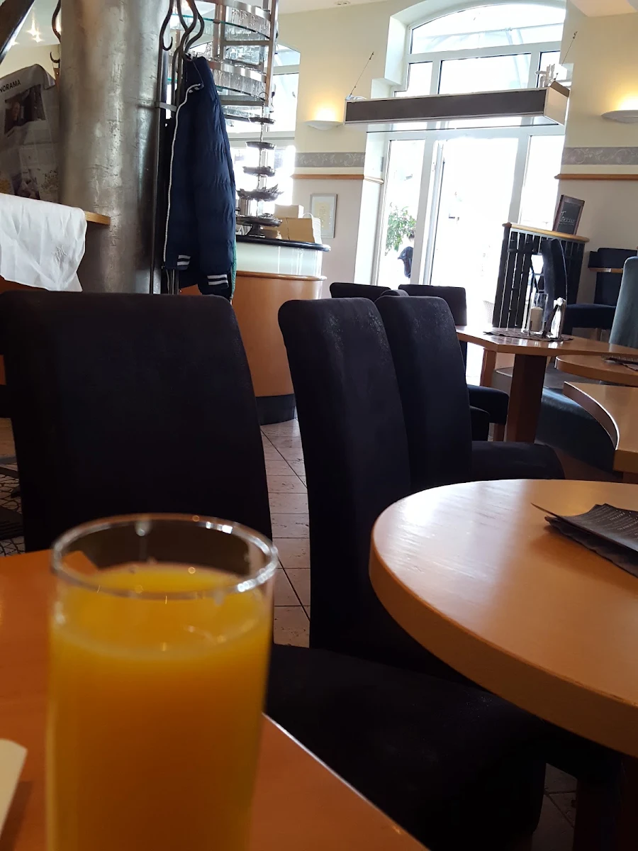 Saft, Cafe Intermezzo