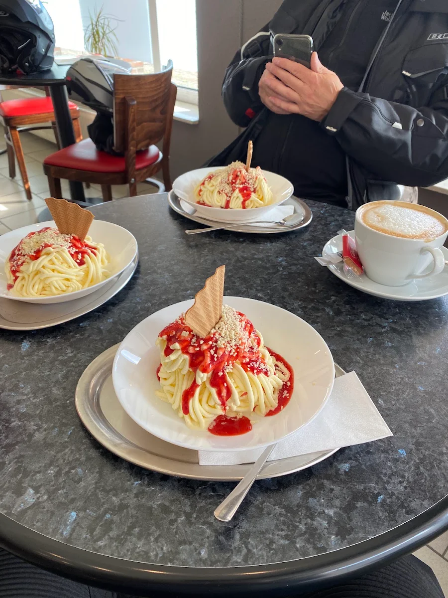 Spaghetti Eis