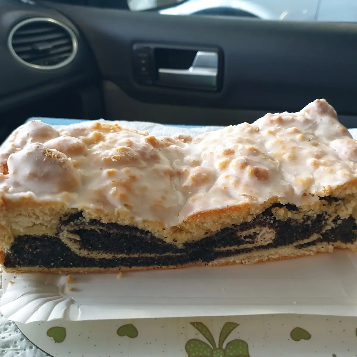 Mohnstriezel