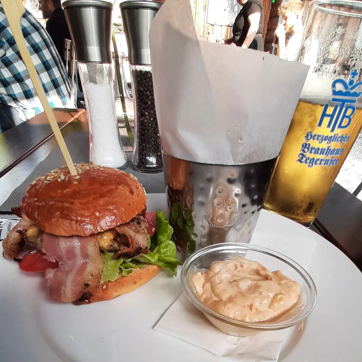Amerikan Burger, Leo´s im werkhaus (ehemals Bahnhof)