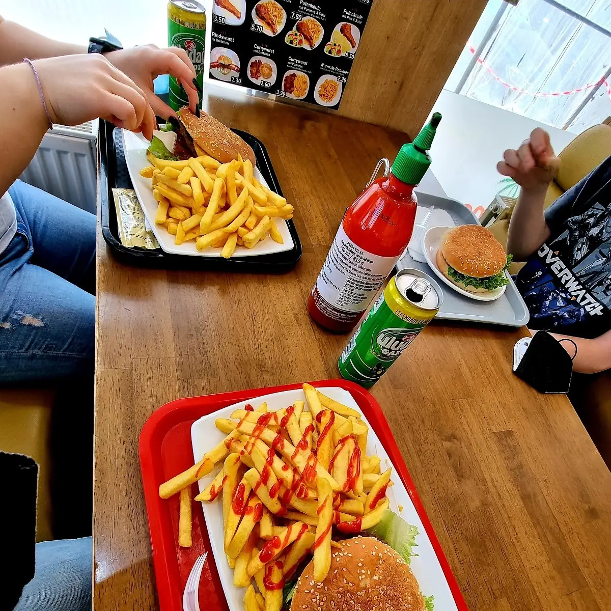 Cheeseburger Menü