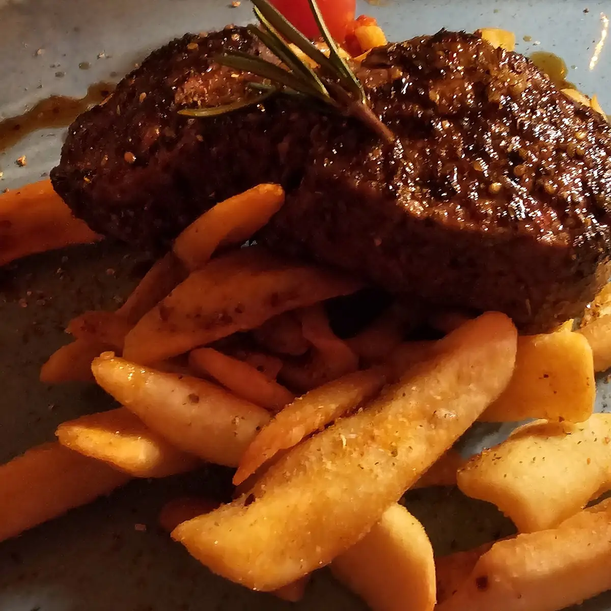 Rumpsteak Mit Pommes
