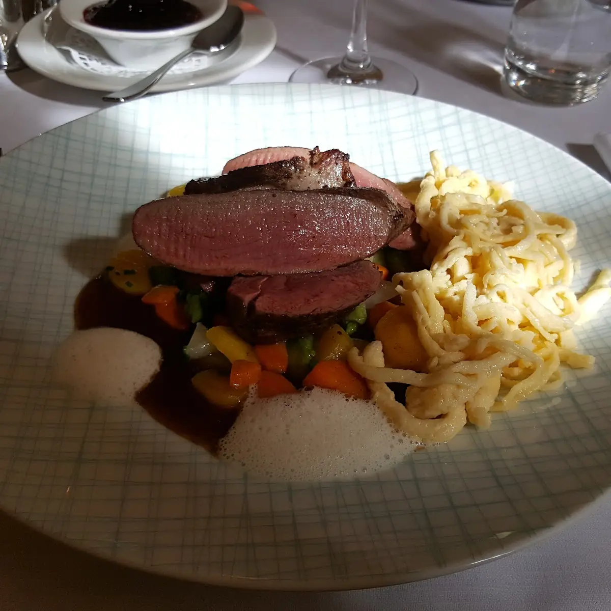Mit Gemüse, Hartmaier's Villa Restaurant Ettlingen