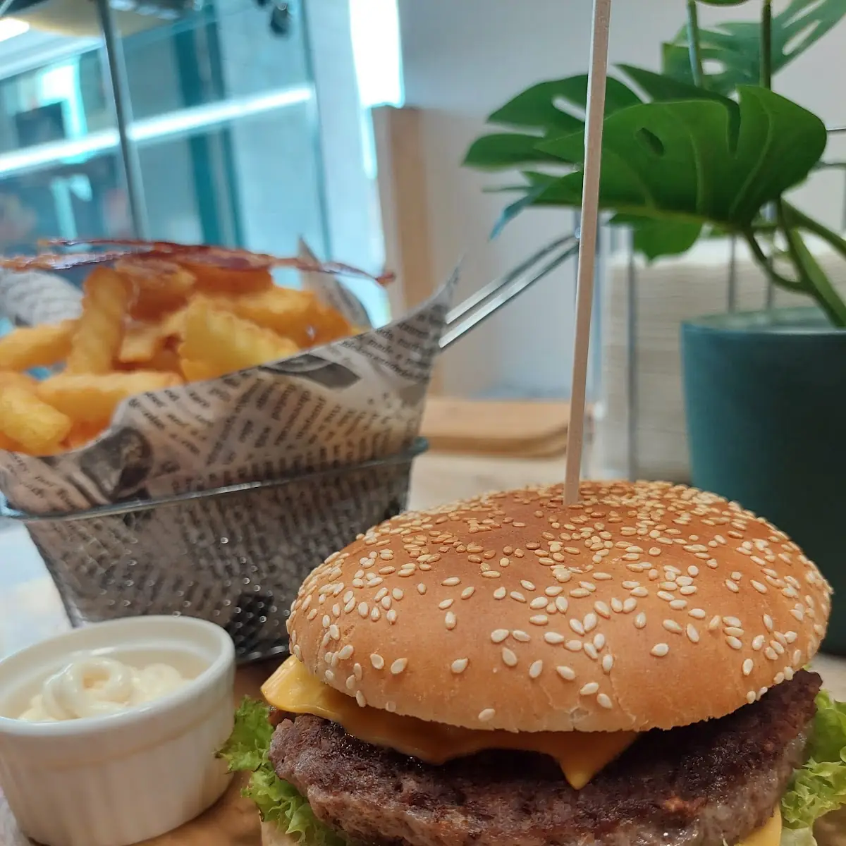 Cheeseburger, Zeiler Imbiss