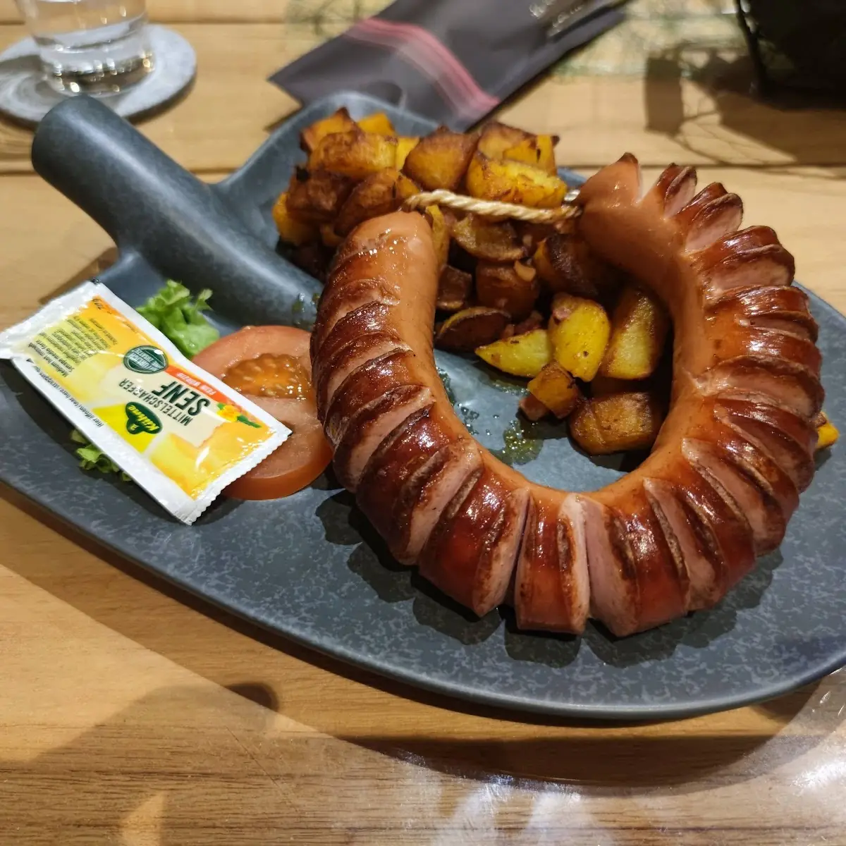 Ballerner Schipp, LeCavalier Café Bistrorante