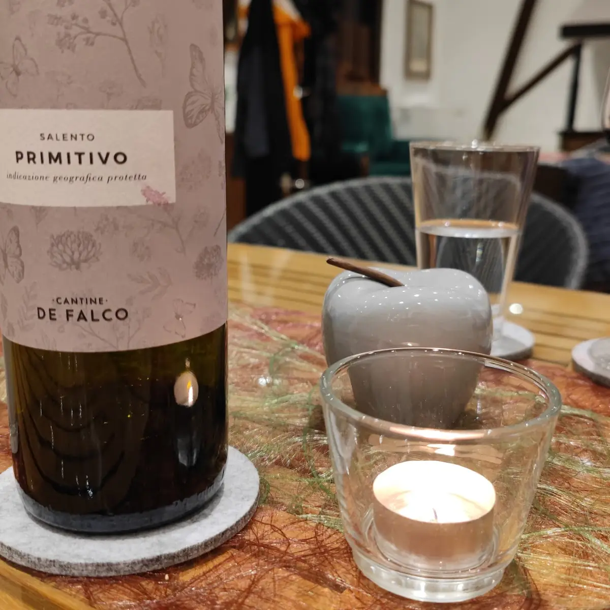 Rotwein Primitivo, LeCavalier Café Bistrorante