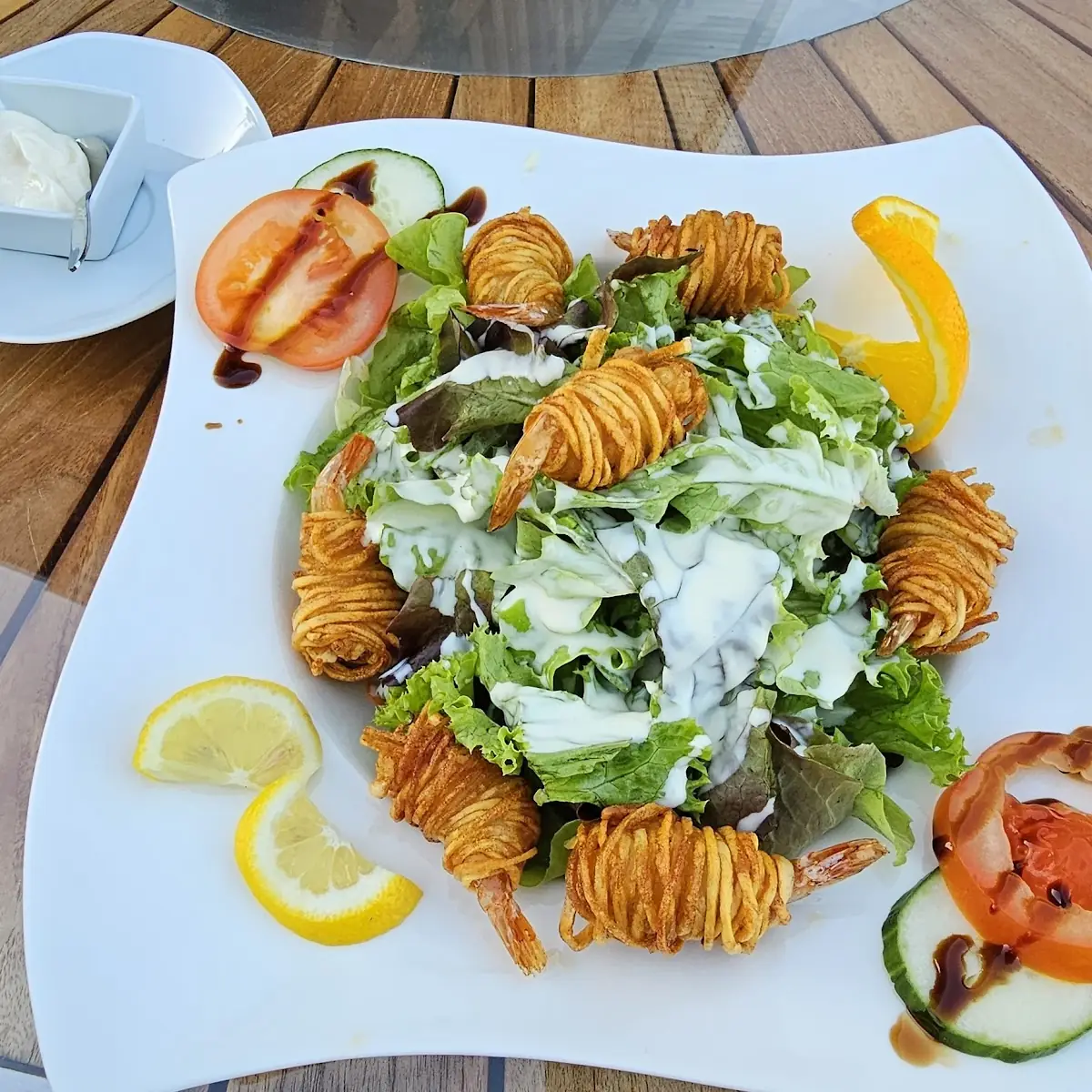 Salat Mit Garnelen, LeCavalier Café Bistrorante