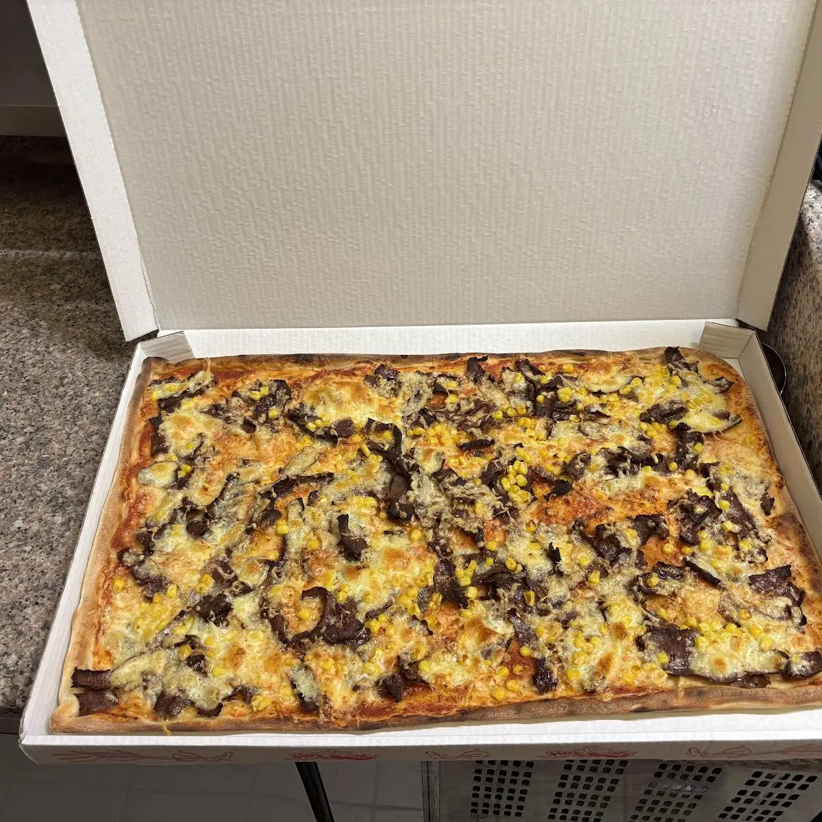 Highlights, Gül Pizza & Kebap
