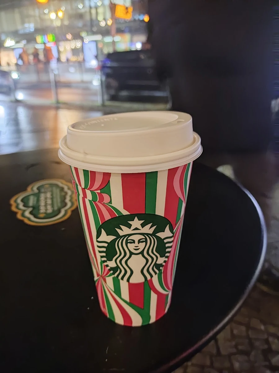 Hot Chocolate, Starbucks