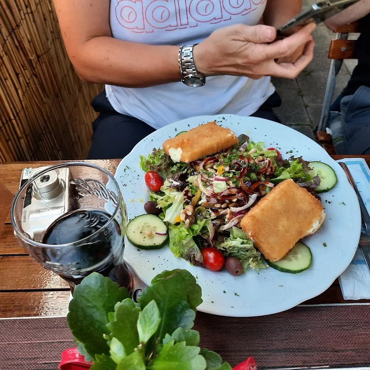Highlights, Restaurant Nefeli