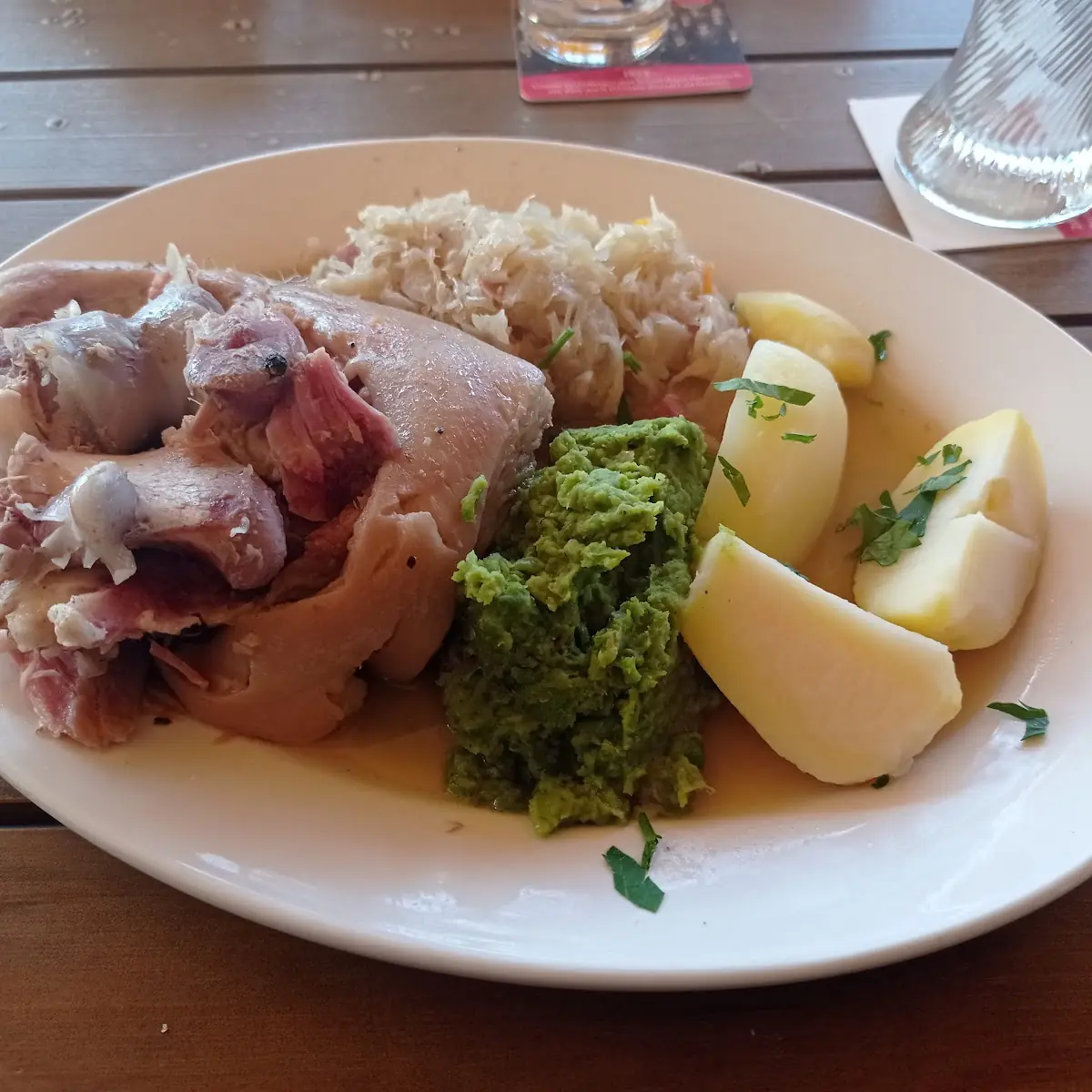 Berliner Eisbein, Restaurant Bräustübl