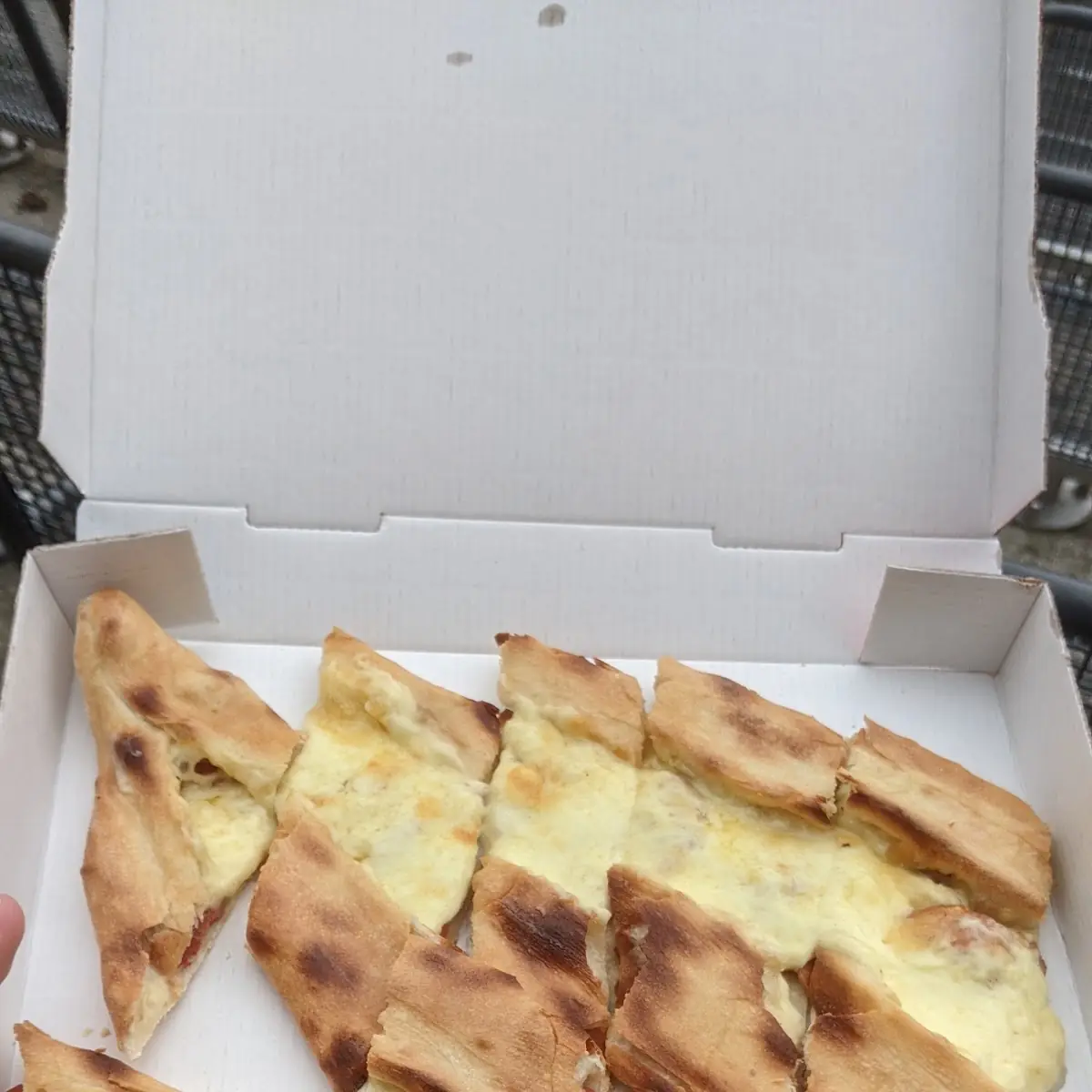 Pide Mit Sucuk