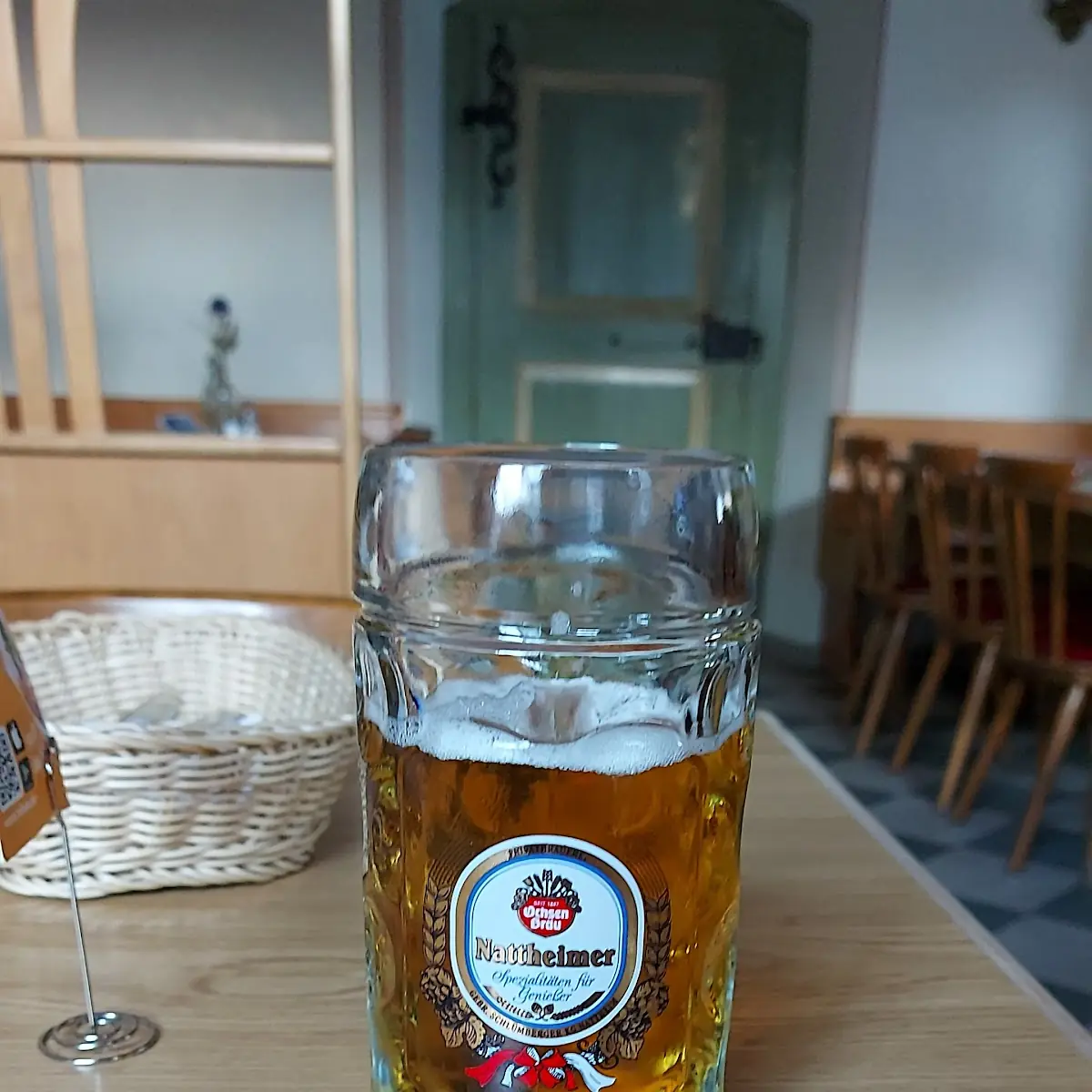 Halbe Bier Hell