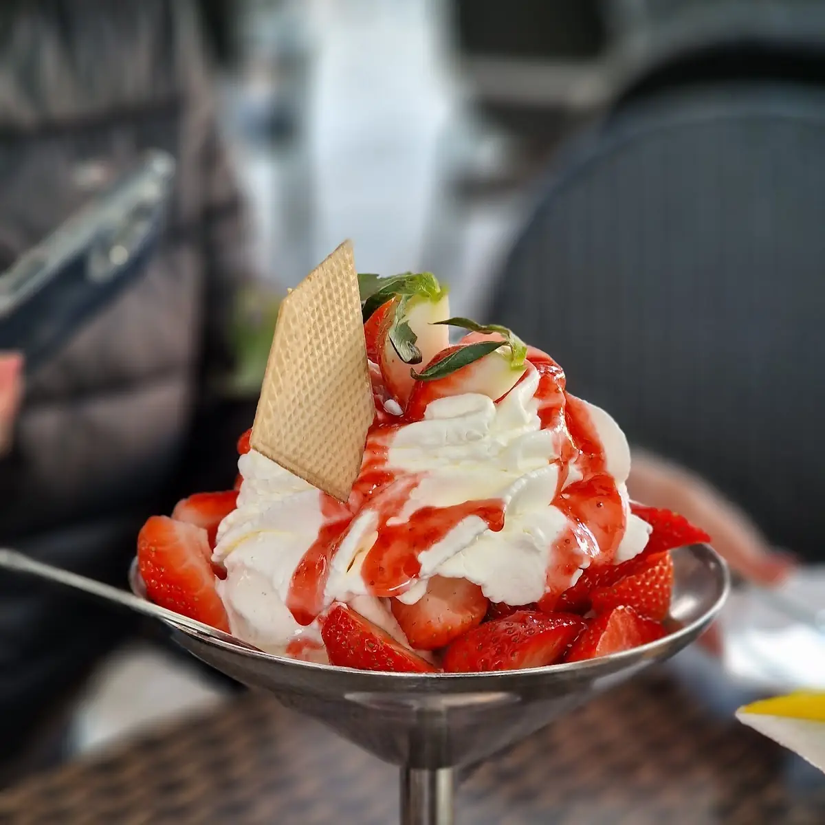Erdbeerbecher