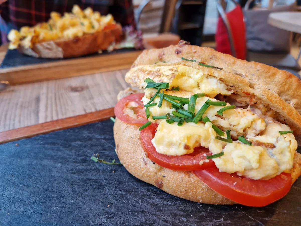 Egg and Tomato