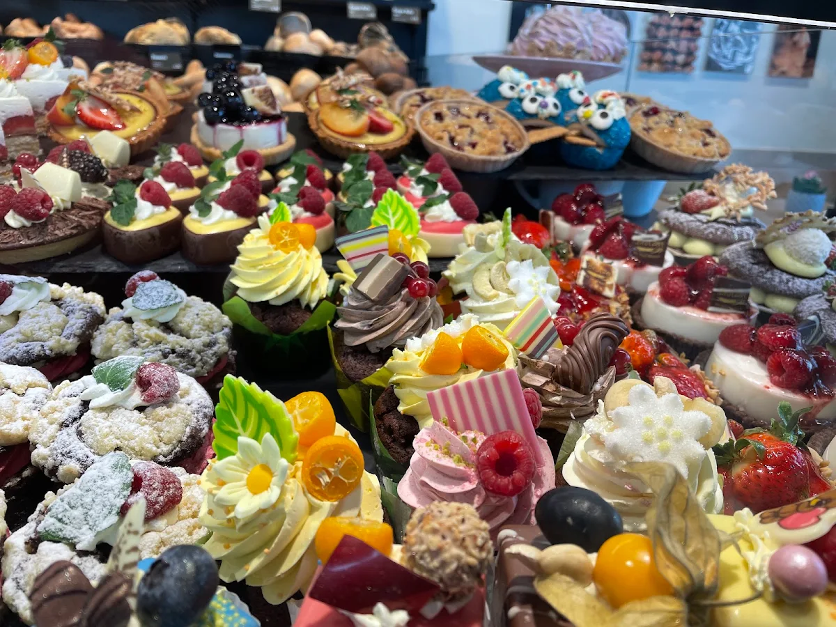 Small Cakes