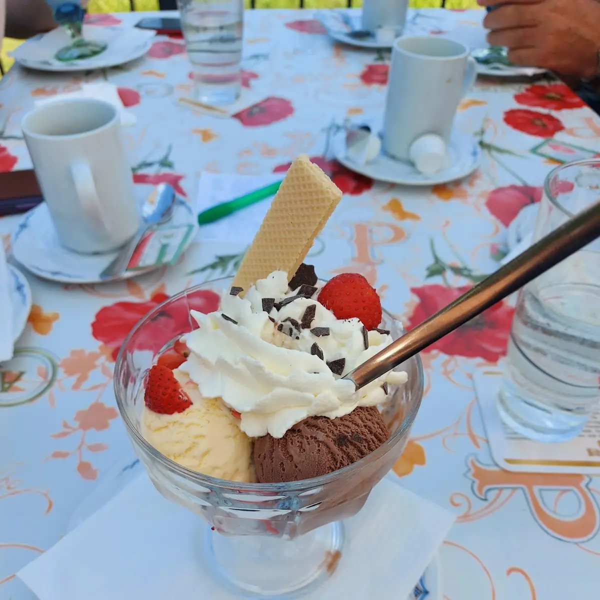Erdbeereinbecher, Café Restaurant Seeterrasse