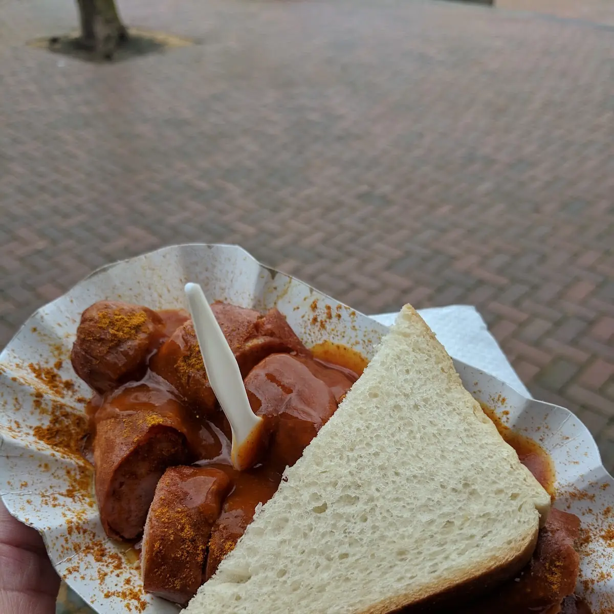 Currywurst Scharf