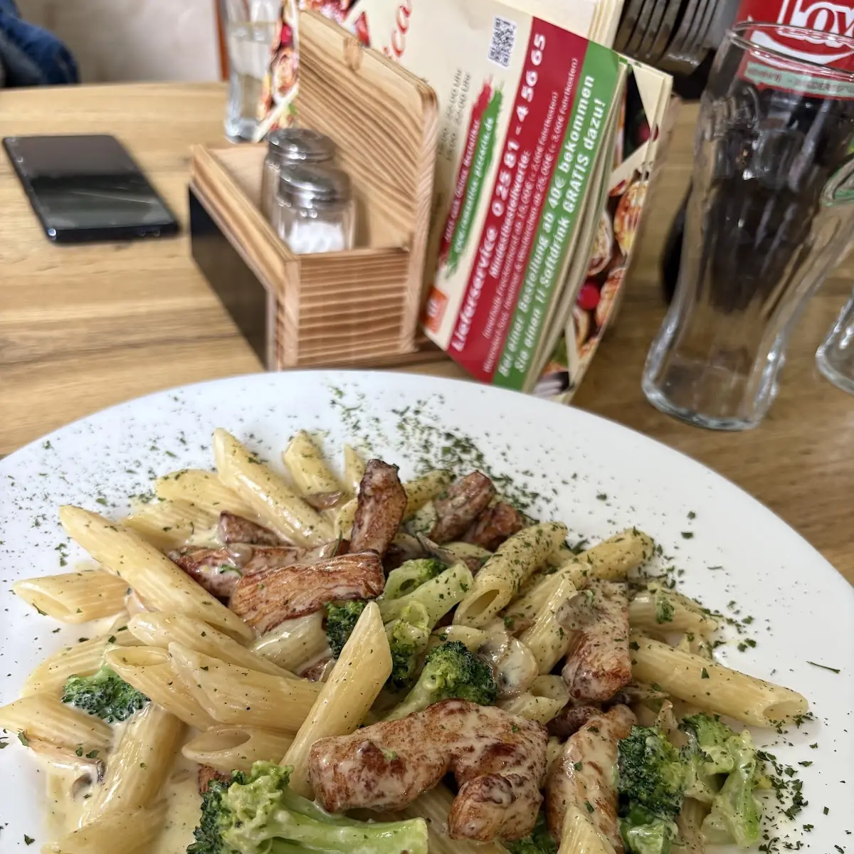 Highlights, Pizzeria Romantica